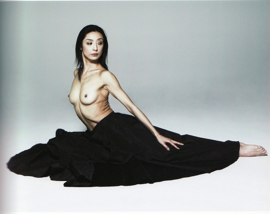 草刈 民代 ヘアヌード