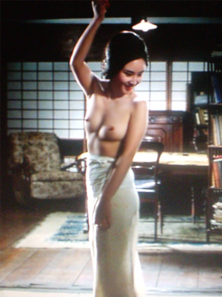 大谷直子 ヌード画像25枚！脱がされた喪服からしっとりした肌感がエロすぎ | 熟女エロ画像村